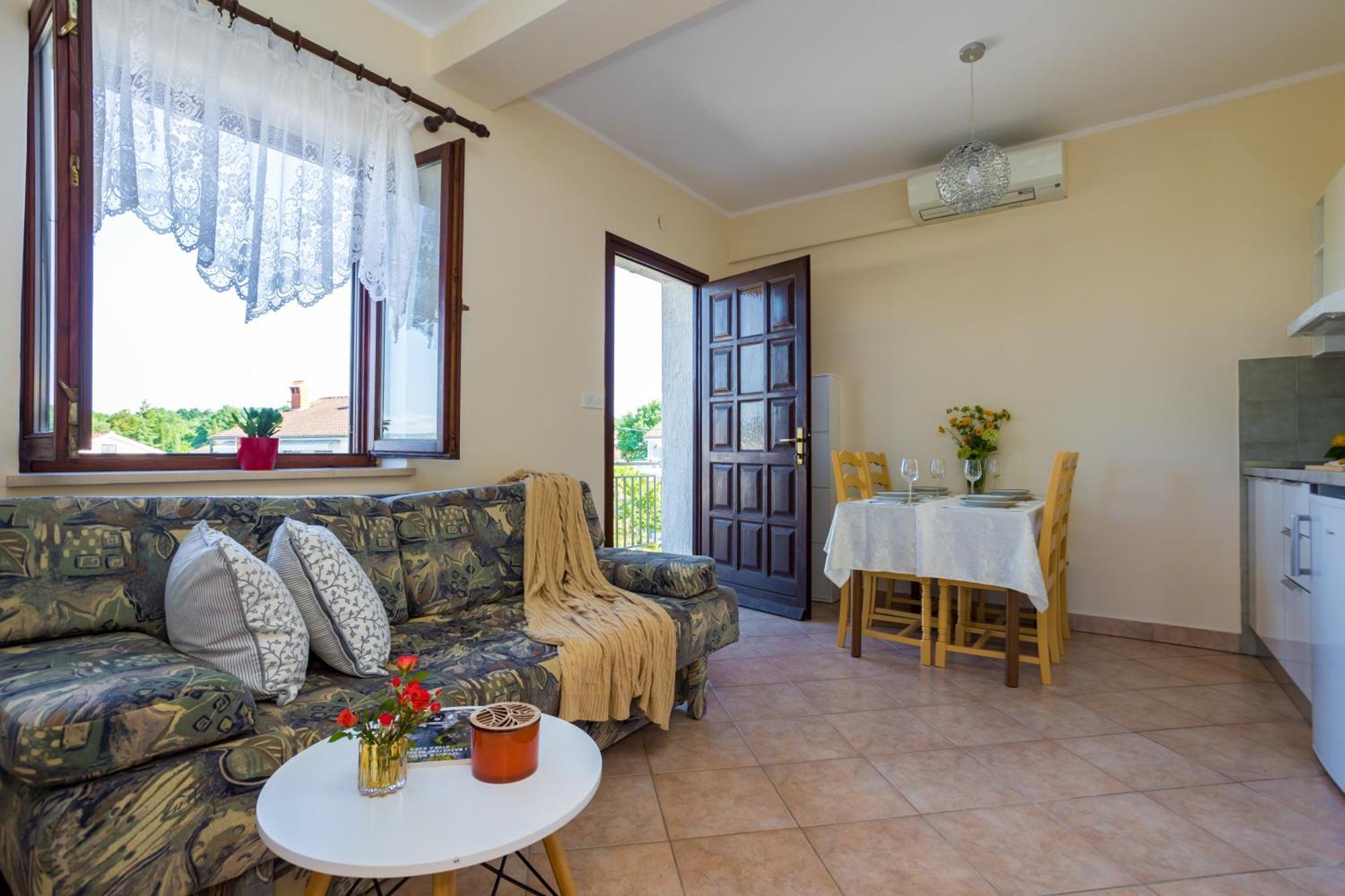 Apartments And Rooms Kod Keti مالينسكا المظهر الخارجي الصورة