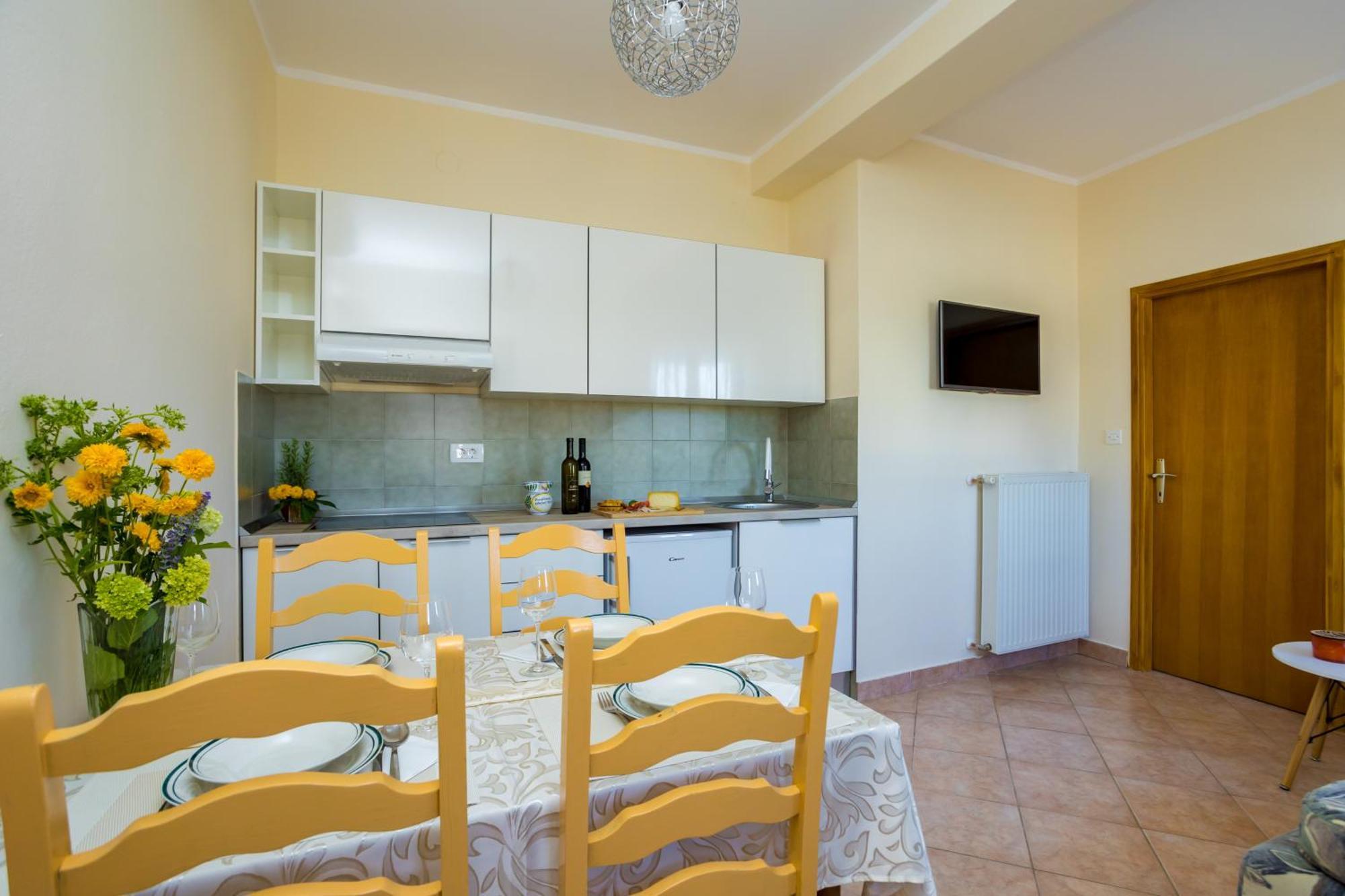Apartments And Rooms Kod Keti مالينسكا المظهر الخارجي الصورة