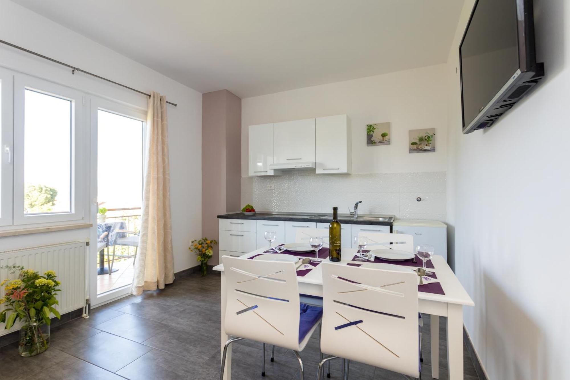 Apartments And Rooms Kod Keti مالينسكا المظهر الخارجي الصورة