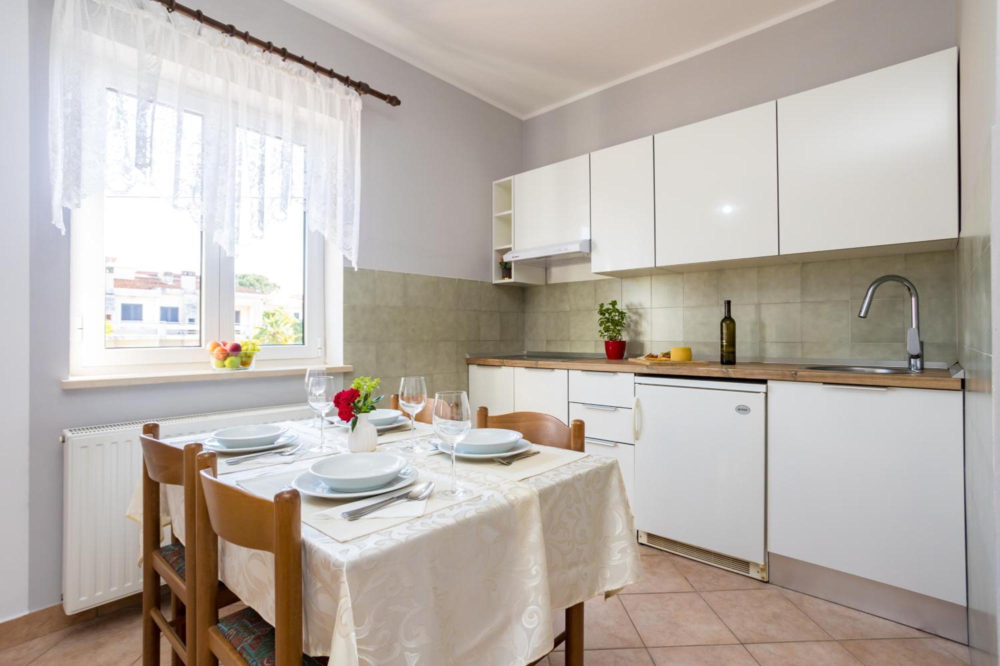 Apartments And Rooms Kod Keti مالينسكا المظهر الخارجي الصورة