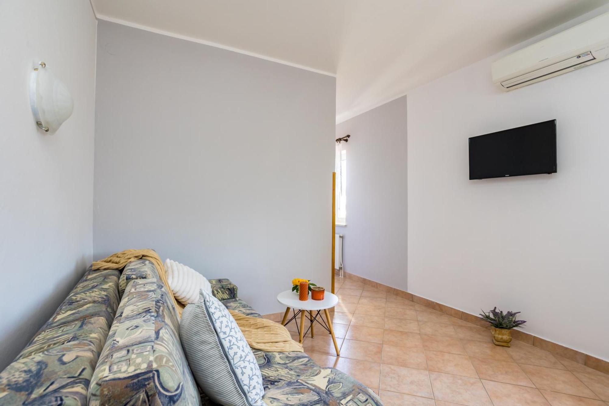 Apartments And Rooms Kod Keti مالينسكا المظهر الخارجي الصورة